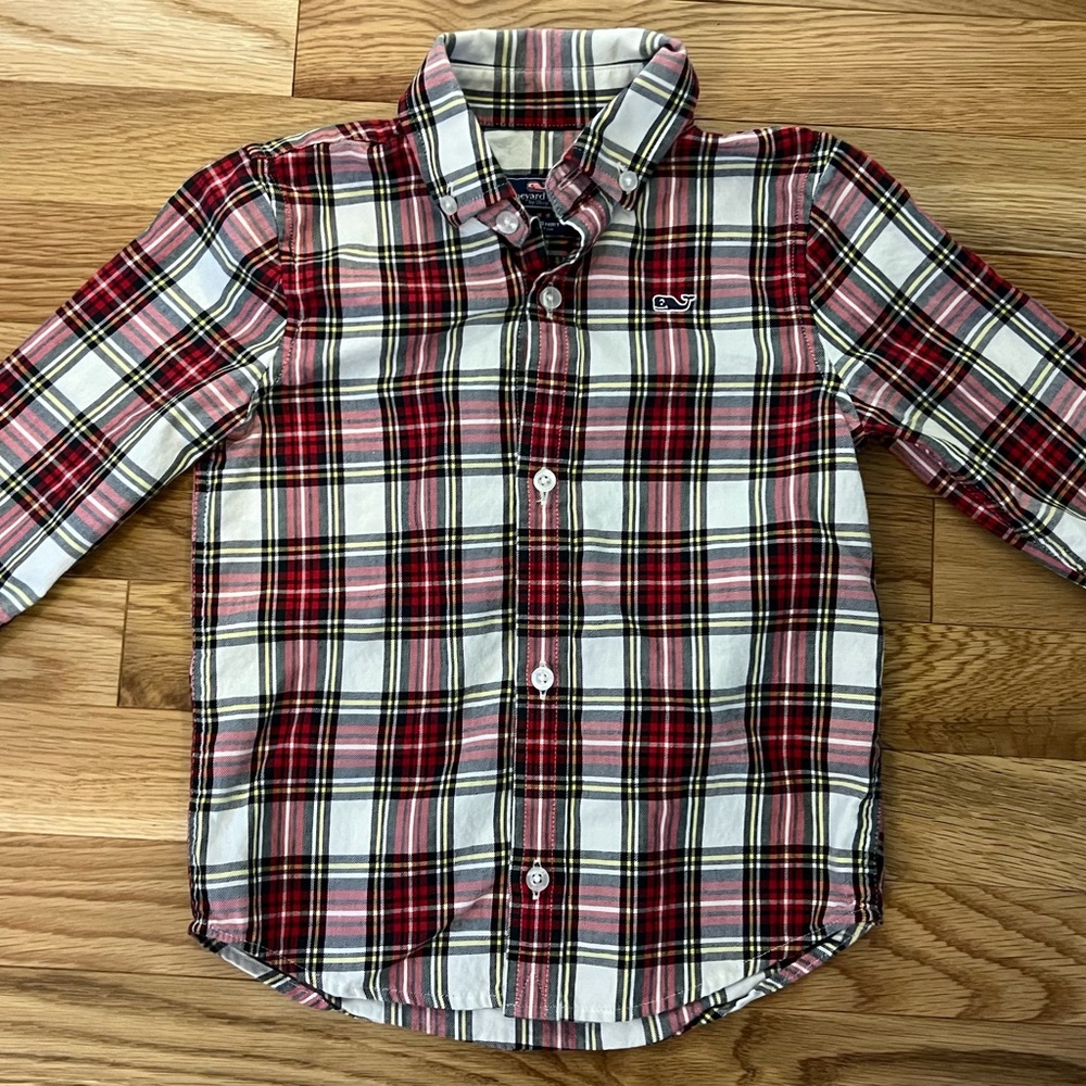 3T EUC vineyard vines button down shirt. Worn 2-3 times